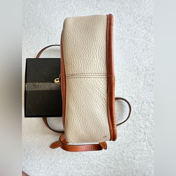 Dooney & Bourke Vintage Crossbody Bag in Ivory and British Tan Classic - Picture 8 of 17
